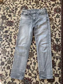 upper hightsデニムライトダメージ　ストレートグレー系サイズ22