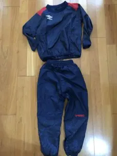 Umbro ピステ 上下セット ネイビー/レッド 130