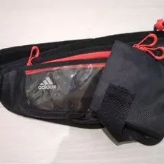 アディダス　ドリンクホルダー付ポーチ