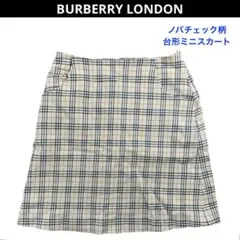 BURBERRY バーバリー ノバチェック柄 台形ミニスカート 150Aのサムネイル
