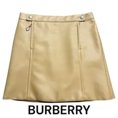 BURBERRY ベージュ Aラインミニスカート