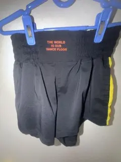 ZUMBA WEAR 正規品 ショートパンツ ブラック レインボーラインのサムネイル