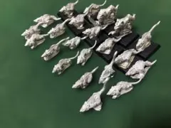 ＊おまけつき＊　ウォーハンマーFB　スケイブンジャイアントラット22体+αセット