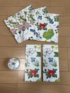 六花亭　ショッパー　花柄 紙袋 手提げ付き3枚＋紙袋2枚　計5枚セット　空き缶付のサムネイル