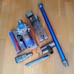 ジャンク】Dyson V11 Fluffy 掃除機 sv14 スタンド付き - メルカリ
