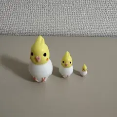 鳥型フィギュア インコ　マトリョーシカ　カプセルトイ