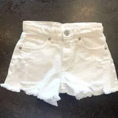 ZARA ホワイトショートパンツ サイズ6 116センチ　お値下げします。