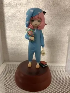 アーニャ フィギュア