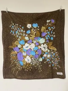 【vintage】スカーフ 花柄 ブラウン 73×73cm 古着のサムネイル