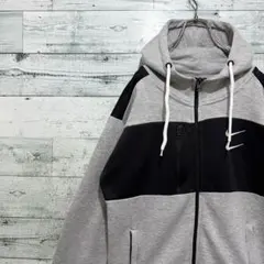 【ナイキ】NIKE 刺繍ワンポイントロゴ レトロ 希少 スウェット パーカー