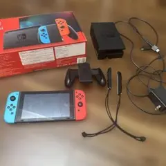 【美品・欠品なし・動作確認／初期化済】Nintendo Switch 本体
