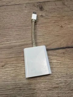 Apple純正 Mini DisplayPort-VGA変換アダプタ