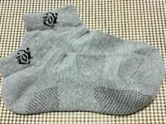 新品　ZOY　ゾーイ　 ヒールプロテクト 滑り止め付き ソックス　22-25cmのサムネイル