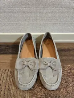 新品　UGG アグ　タゴタ　モカシン　立体リボン　グレー　24㎝