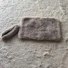 earth music&ecology グレー クラッチバッグ ファー付き