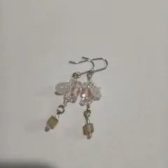 ハンドメイドアクセサリー(ピンク)