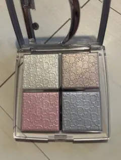 ディオール バックステージグロウマキシマイザー002 フロステッドオパール