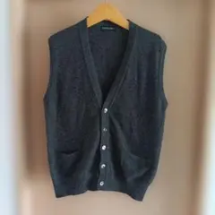 Item thumbnail for item 130d7a2b-a365-4d74-b7cf-05b161bc25f2