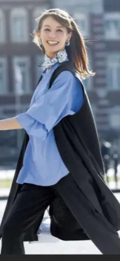 アンフィーロ　BEAUTY MOVE ダブルボタンジレ