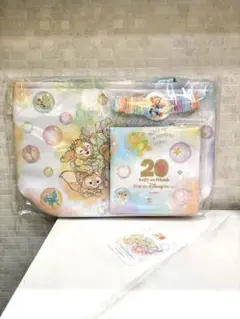 ディズニーシー ダッフィー＆フレンズ カラフルハピネス スーベニアランチケース
