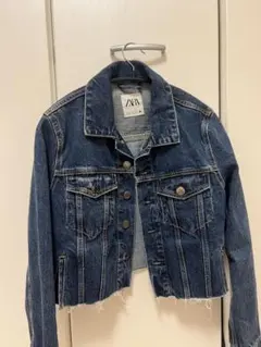 【ZARA】 クロップド丈 デニムジャケット 切りっぱなし加工 カジュアル 春秋