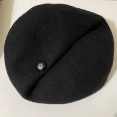 【美品】ウール100% 黒のボタン付きベレー帽