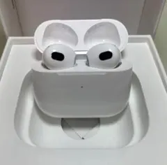 美品　AirPods（第3世代）Lightning A2564 Apple正規品