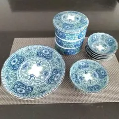 古伊万里唐草青 明和窯 食器セット 大皿1枚、小皿5枚、小鉢5客、蓋付き3段重