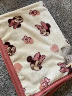 Item thumbnail for item a9af5d4f-4bb8-4ba6-af1b-ab040d7dcd51