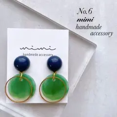 ハンドメイド　ピアス　No.6 ネイビーカボション