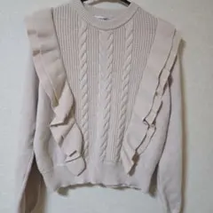 ケーブル編みダブルフリルニットトップス