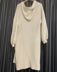 Item thumbnail for item 10d80fd4-b4f4-4e98-ba46-e01459d2d414