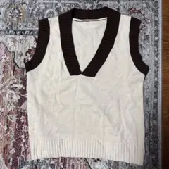 ニットベスト