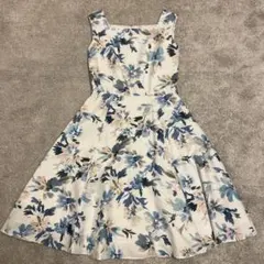 【Rirandture】花柄フレアワンピース（サイズ2） ベルト無し
