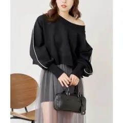 【chico】ライン入りオフショルドルマンスウェット