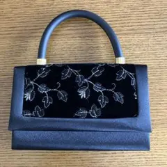 ブラックフォーマルバッグ ベルベット刺繍付き