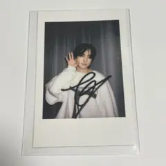 ILLIT weverse japan 直筆サイン入り モカ ビジュアルカード - メルカリ