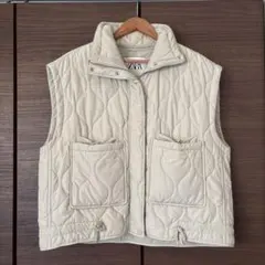 ZARA 中綿ベスト　キルティング　オフホワイト