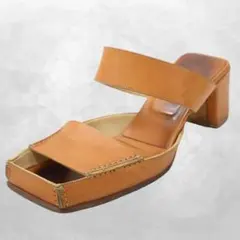 フェンディ FENDI 23cm レザー ブロックトゥヒール サンダル 36のサムネイル