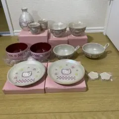 公*o様 ハローキティ 和柄食器セット 13点