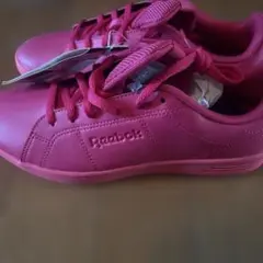 Reebok スニーカー