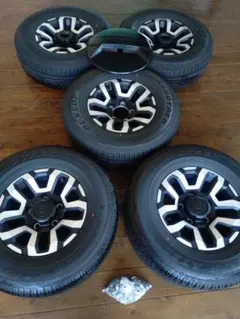 トヨタ純正 16インチ タイヤホイールセットのサムネイル