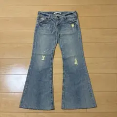 Levi's フレアデニム ダメージ加工