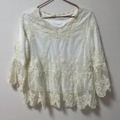 INGNI アイボリー 花柄刺繍レース トップス　ガーリー