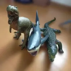恐竜 サメ ワニ フィギュア 3体セット