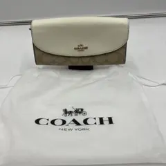 美品　コーチ COACH 長財布 二つ折り美品 シグネチャー 白 アイボリー
