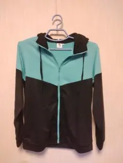 A3　皆木綴　私服パーカー