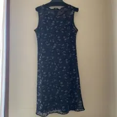 花柄ノースリーブワンピース
