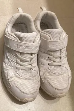 瞬足　 23㎝センチ　 白ホワイト 通学　 運動会　徒競走　スニーカー　運動靴