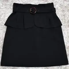 Lily Brown リリーブラウン ぺプラムベルト付スカート(BLACK)